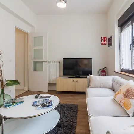 Apartment Infante Casco Historico De Vut-1322-as *